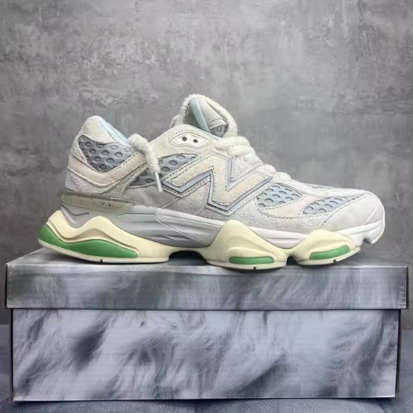 New Balance 9060 BW1, ladrillos y madera