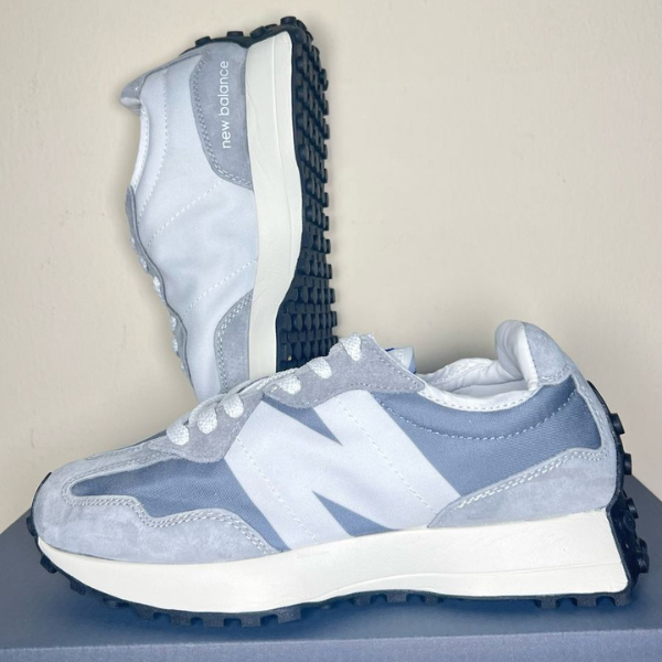 New Balance Men's 327 Sneaker