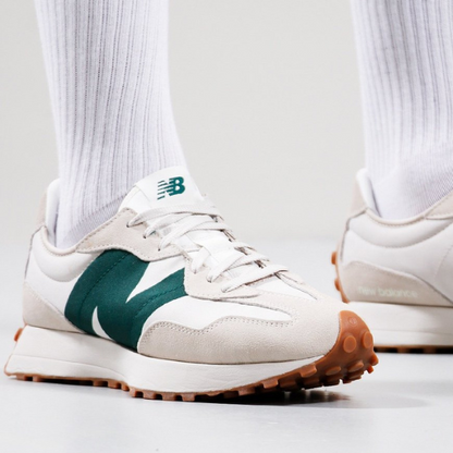 New Balance | Trainers Timberwolf/Night Watch Green